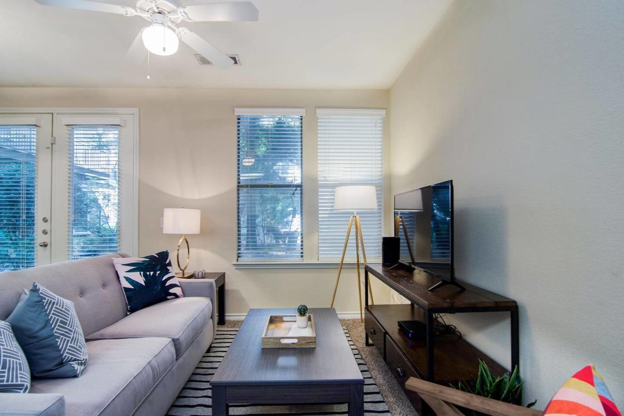 Heart Of Downtown Memphis! Sleeps 6! Apartman Kültér fotó